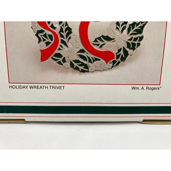 Vintage WM A. Rogers Holiday Christmas Wreath Silver Plated Trivet - Picture 5 of 8